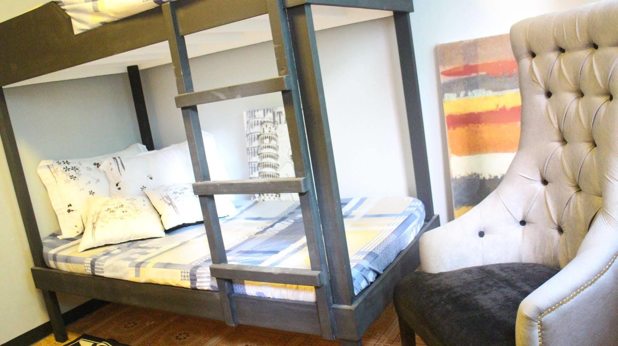 Pasig City Urban Hostel מראה חיצוני תמונה